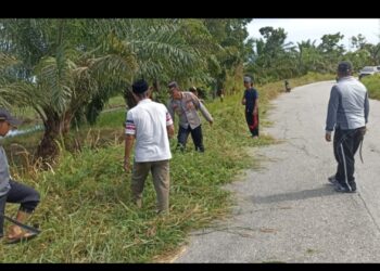 Camat Singkil Turun Ke Desa Untuk Gotoroyong