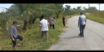 Camat Singkil Turun Ke Desa Untuk Gotoroyong