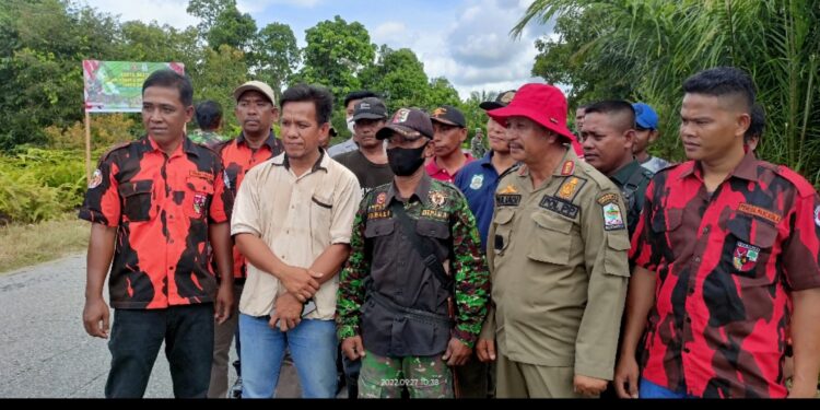 Memperingati HUT TNI Yang Ke 77, Kodim 0109 Aceh Singkil Menggelar kegiatan Bakti soasial.