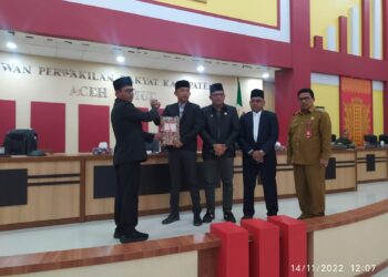 Rapat Paripurna DPRK Aceh Timur Terkait Anggaran 2023 Berlangsung Panas