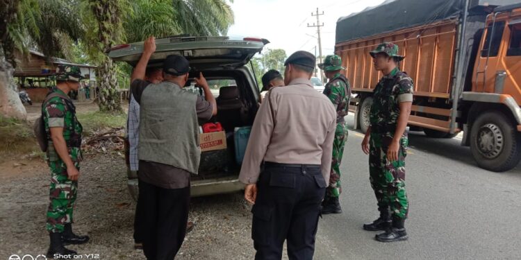 Tim Gabungan Sebulusalam Menggelar Razia,Mengantisipasi Terjadinnya Pengibaran Bendera Bulan Bintang
