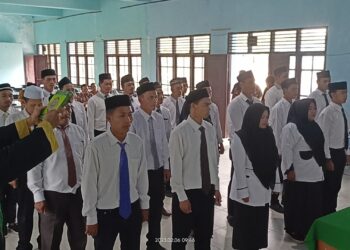Panwascam Kecamatan Simpang Kanan Lantik 25 Orang Anggota PKD
