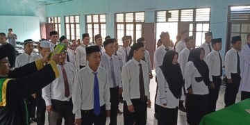 Panwascam Kecamatan Simpang Kanan Lantik 25 Orang Anggota PKD