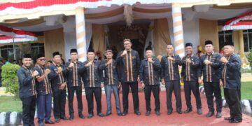 Pj. Bupati Bertindak Selaku Pembina Apel Pada Upacara Hari Jadi Ke-24 Kabupaten Aceh Singkil.