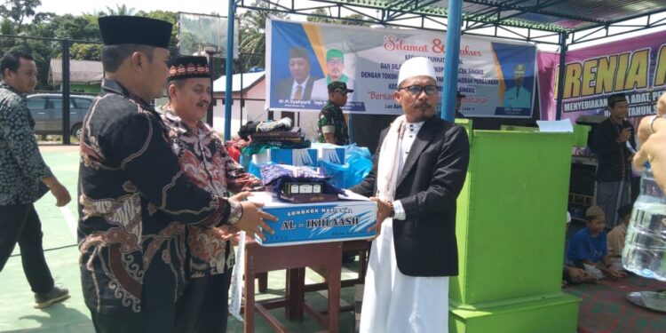 Pondok Pesantren Terpadu Al-Anshar Aceh Singkil Adakan Sunat Massal