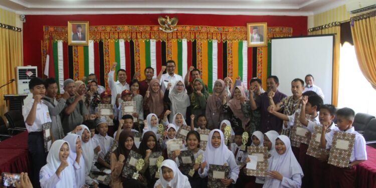 Pemerintah Kabupaten Aceh Singkil Pantau Kemampuan Literasi dan Numerasi Secara Online