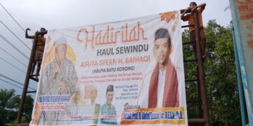 Sambut UAS dan Haul Buya Batu Korong, warga  Bantu Pasang Baliho