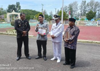 Momen HUT-RI Ke-78, Penulis Buku Di Singkil Diberi Penghargaan