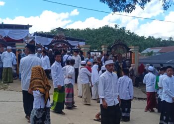 Haul Batu Korong, Warga Aceh Singkil Sambut Kedatangan UAS