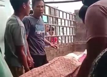 Miris, ! Puskesmas Kecamatan Danau Paris, Antar Jenazah Menggunakan Mobil L300