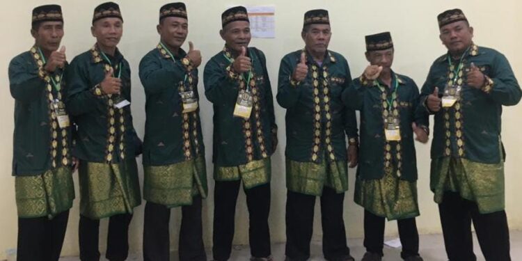 Tarian Adat Singkil Menatakhken Hine Tampil Terbaik III Di Even PKA-8