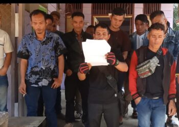 Karyawan Perusahaan PT Delima Makmur Aceh Singkil Melakukan Mogok kerja