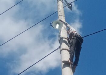 PT PLB Beri Penerangan Desa Ring-1 Melalui Dukungan Lampu Jalan