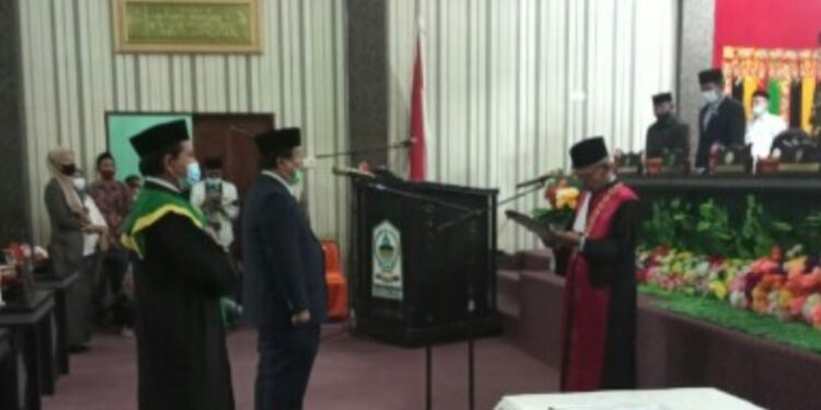 Masa Jabatan 2019-2024 H Safriadi, SH Di Lantik Sebagai Wakil Ketua DPRK Aceh Singkil