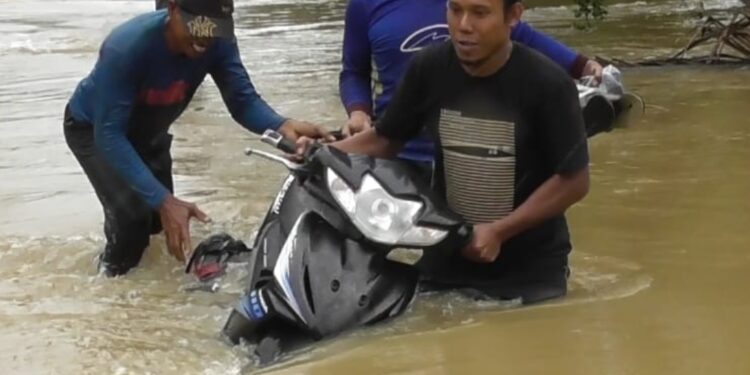 Banjir Rendam Tiga Kecamatan, Enam Desa Di kabupaten Aceh Singkil