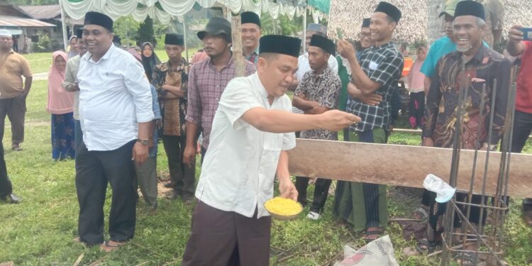 Peletakan Batu Pertama Yayasan Pondok Pesantren Darul Mahabbah Diberi Nama Darul Iman