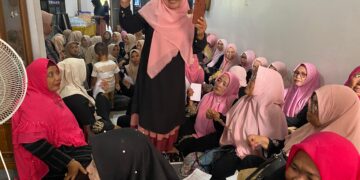 Ratusan Ibu-ibu Baca Yasin dan Sholawat Di kediaman Paslon Nomor Urut Satu