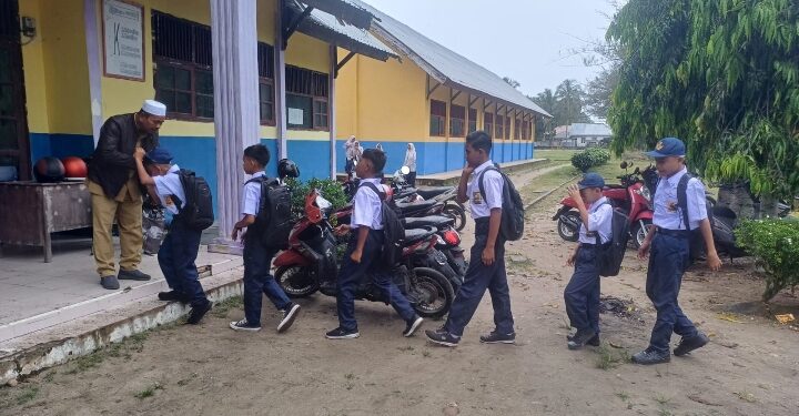 SMP N.1 Singkil Utara Sambut Murid Baru