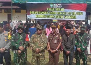Upacara Pembukaan TMMD ke-125, Bupati Aceh Singkil Serahkan Alat kerja Secara Simbolis