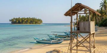 Benteng Pertahanan Laut: Aceh Singkil Bangun Pos Pantau dan Mercusuar di Empat Pulau Rawan Illegal Fishing