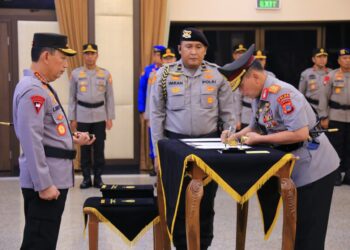 Kapolri Pimpin Sertijab Sejumlah Pejabat Tinggi, Tegaskan Komitmen Penguatan Soliditas dan Profesionalisme Polri