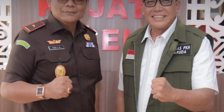 Kajati Aceh Terima Kunjungan Silaturahmi Komandan Satgas PKH, Bahas Sinergi Penegakan Hukum dan Perlindungan Hutan