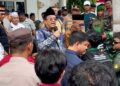 Bupati Aceh Singkil Tanggapi Tuntutan Massa Mahasiswa, Tekankan Komitmen Perbaikan Jalan dan Ajak Generasi Muda Bangun Daerah