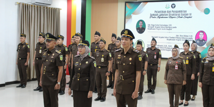 ‎Kajari Aceh Singkil Pimpin Sertijab 3 Pejabat Struktural ‎