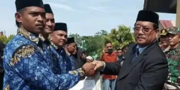 Bupati Oyon Perintahkan Satpol PP Buru ASN Bolos Tiap Hari!‎