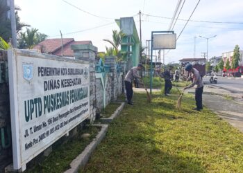 Sinergi Brimob dan Nakes,Percantik Puskesmas Penanggalan Demi Indonesia ASRI‎