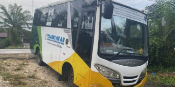 Sempat Lumpuh Berbulan-bulan, Bus Sekolah Teluk Rumbia-Rantau Gedang Akhirnya Mengaspal Lagi!