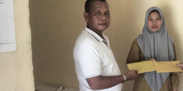 Diduga Cacat Prosedur dan Tabrak Qanun,  BPKamp Desa Lentong Aceh Singkil Digugat ke Camat‎