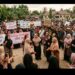 Massa Membludak Tuntut Jadup di Aceh Singkil, Aksi Joget Emak-Emak Malah Bikin Gagal Fokus