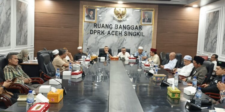 RDPU Perdana DPRK Aceh Singkil Memanas, Plt Kadisdik Bantah Isu Anggaran Rp900 Juta‎