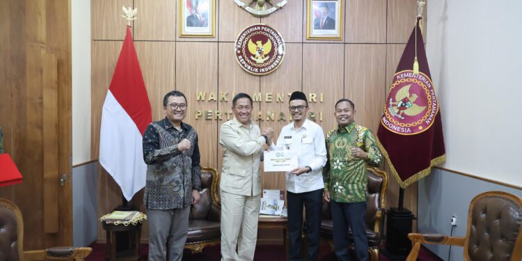Subulussalam Diusulkan Jadi Lokasi Universitas Republik Indonesia, HRB Temui Wamenhan
