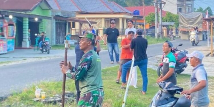 Merah Putih Serentak Berkibar, Pemuda Desa Blok VI Baru Sulap Wajah Aceh Singkil Sambut HUT RI ke-81