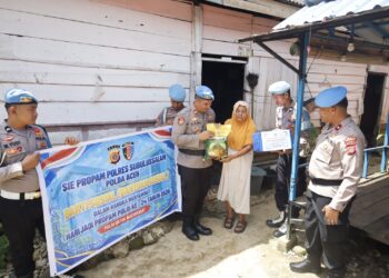 Sambut Hari Jadi ke-24 Propam Polri, Propam Polres Subulussalam Bagikan Sembako untuk Warga Kurang Mampu