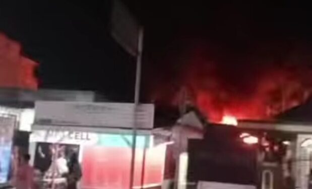 Kebakaran Gegerkan Baitul Makmur Subulussalam, 3 Unit Damkar Dikerahkan